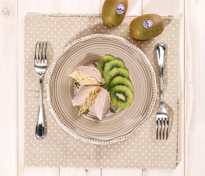 Mousse di kiwi e prosciutto