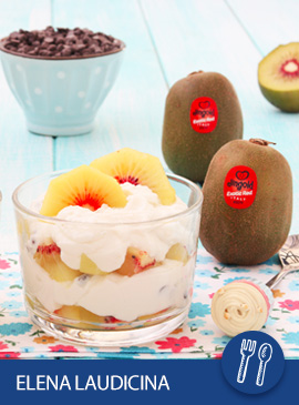 Ricotta and kiwi cups