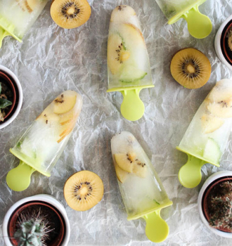 Gin Tonic-Eislutscher mit Kiwi