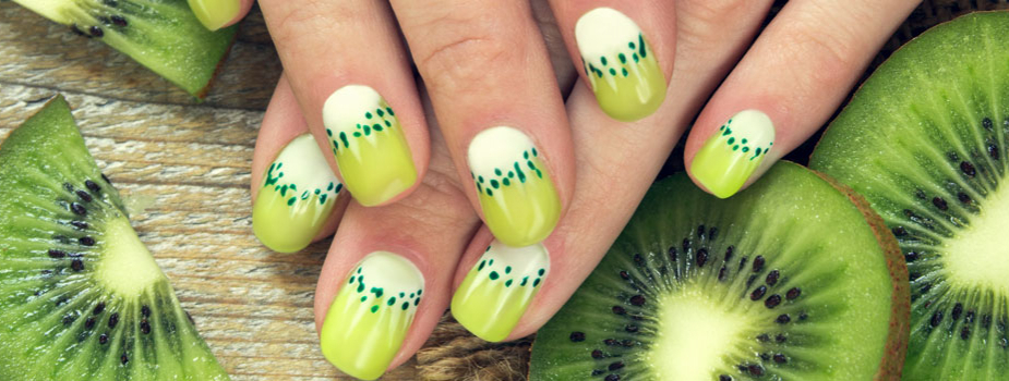 Nail Art Decoration! Probieren wir es mit Kiwi ;)