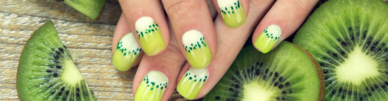 Nail Art Decoration! Probieren wir es mit Kiwi ;)