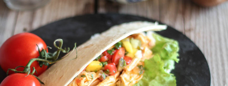 Tacos mit Pulled Chicken und exotischer Kiwi-Salsa