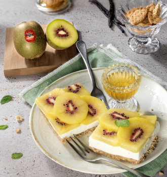 Cheesecake mit roter Kiwi: No-Bake-Cheesecake-Riegel