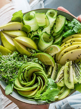 Insalata kiwi avocado e noci