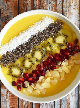 Mango and kiwi summer bowl