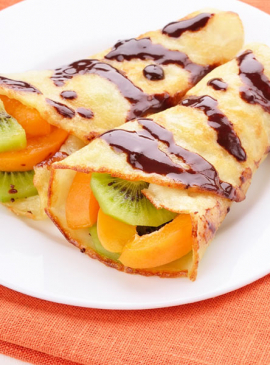 Crespelle mit Lime und Kiwi