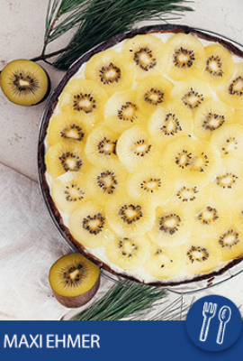 Kiwi-Tarte mit Sesam und Kokos-Panna Cotta Kiwi-Tarte mit Sesam und Kokos-Panna Cotta