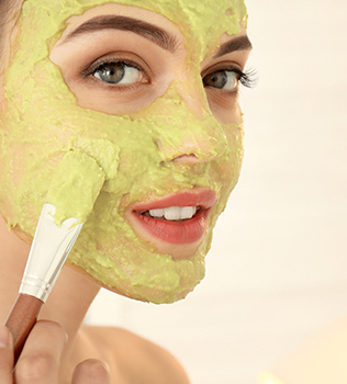 Feuchtigkeitsspendende Kälteschutz-Maske