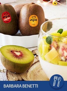 Panna cotta salata con kiwi e gambero al curry