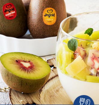 Panna cotta salata con kiwi e gambero al curry