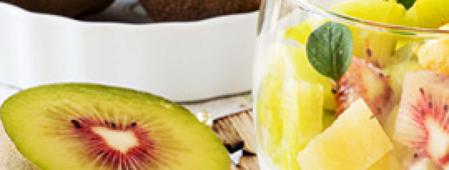 Panna cotta salata con kiwi e gambero al curry