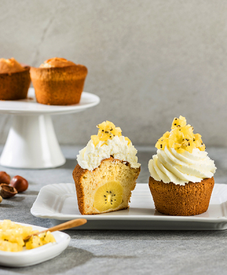 Vegane Haselnuss-Kiwi-Cupcakes