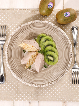 Kiwi and ham mousse