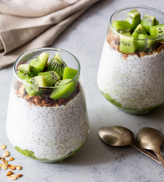 Pudim de chia com kiwi verde