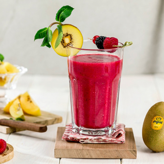 Smoothie aux Kiwis et aux Fruits Rouges