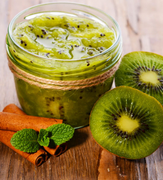 Smoothie mit Pfeffer und Kiwi