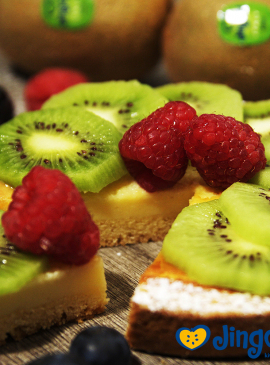 Grandma’s Kiwi cake