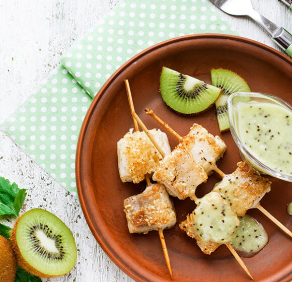 Spiedini di Pesce in Salsa Kiwi