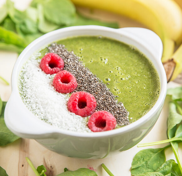 Green smoothie bowl
