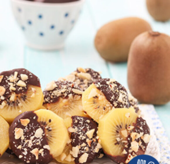 Kiwi al cioccolato e frutta secca