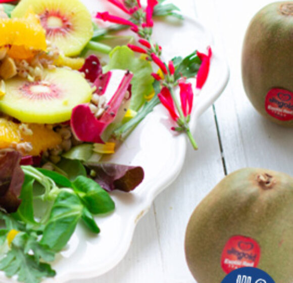 Saracen salad with red kiwis